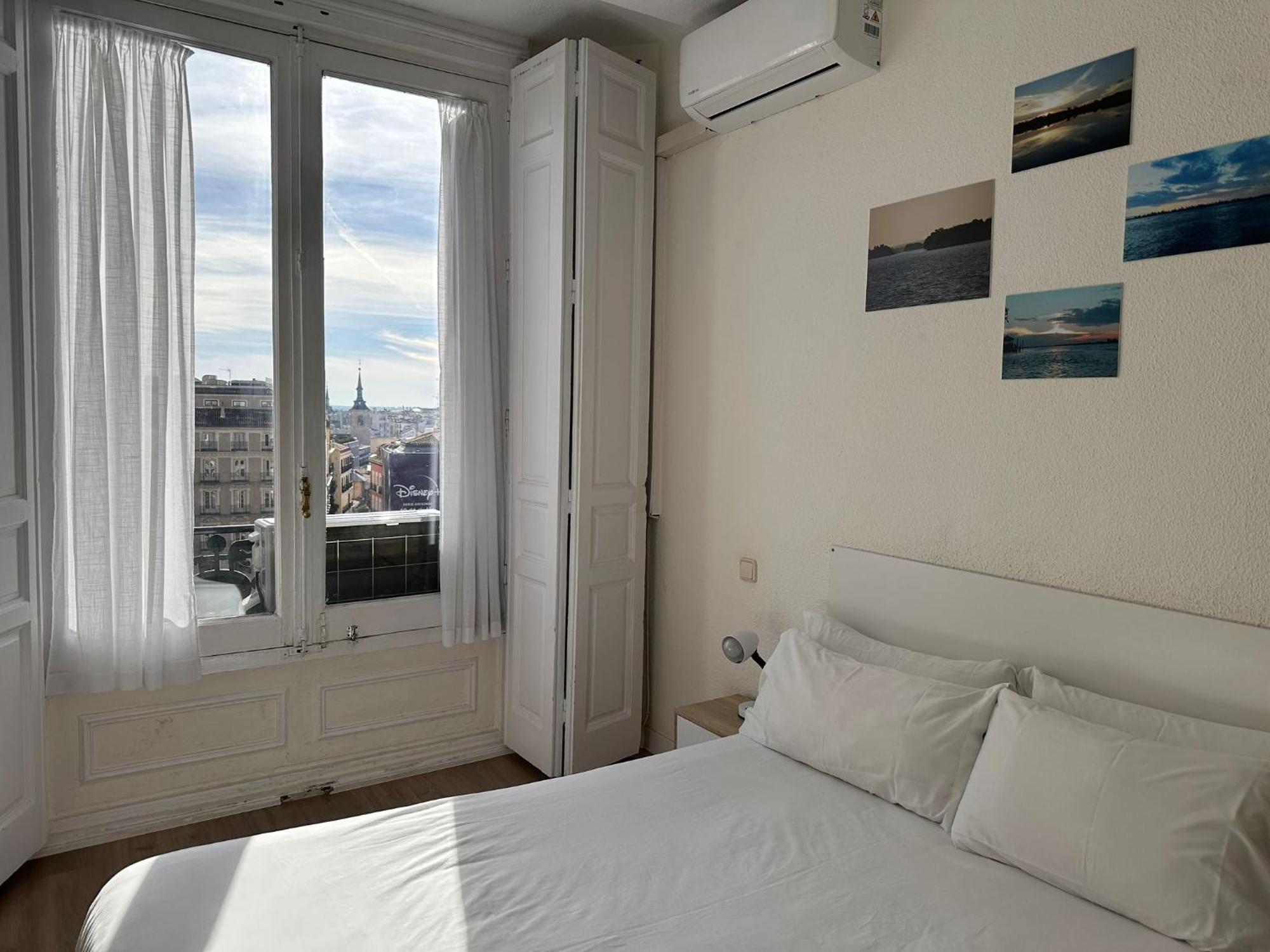 Guest House Exito En Madrid Eksteriør bilde
