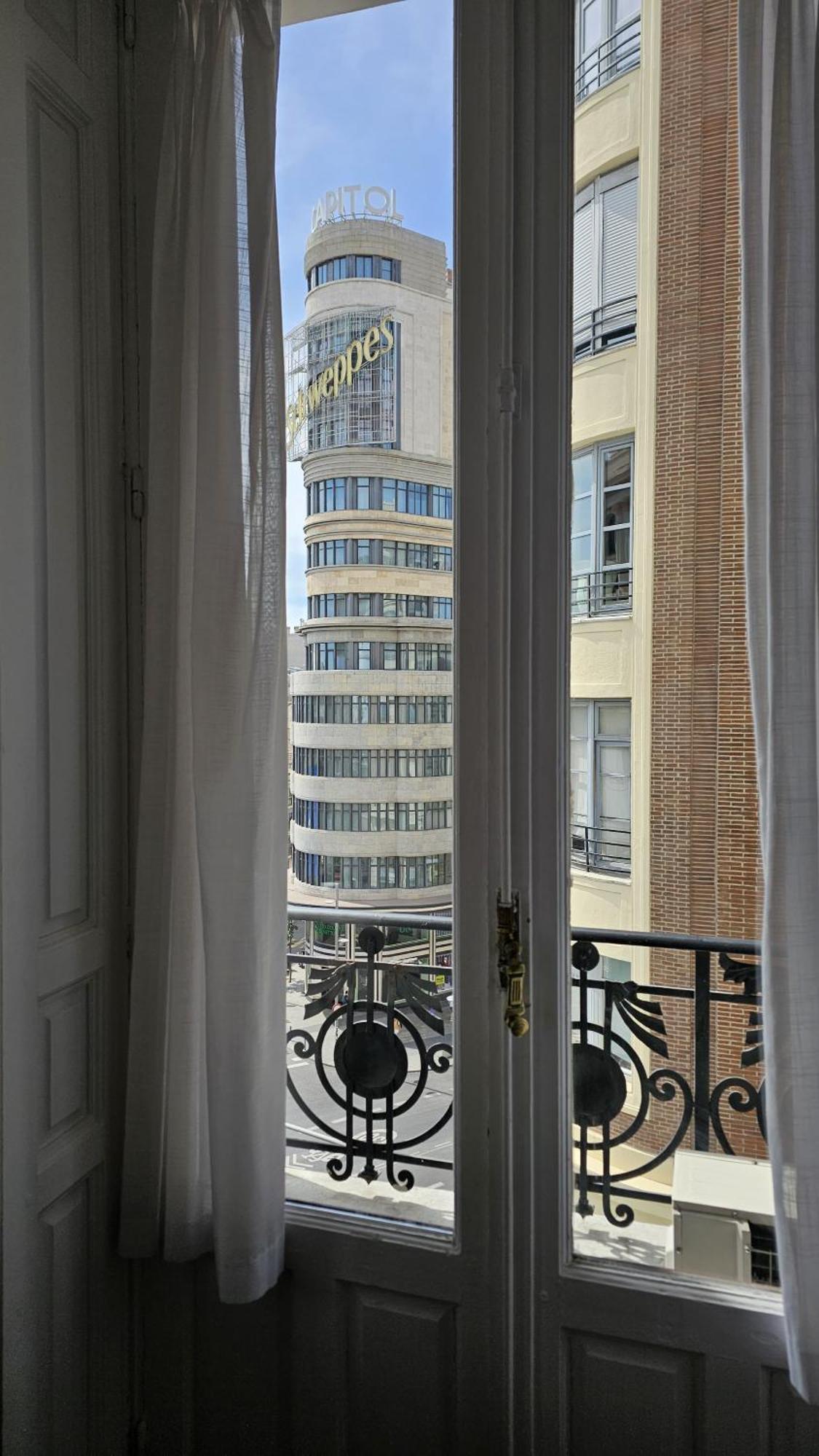 Guest House Exito En Madrid Eksteriør bilde